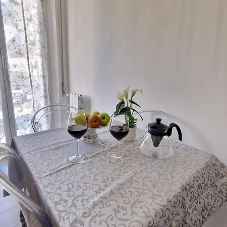 Apartment Aura Station Ciampino