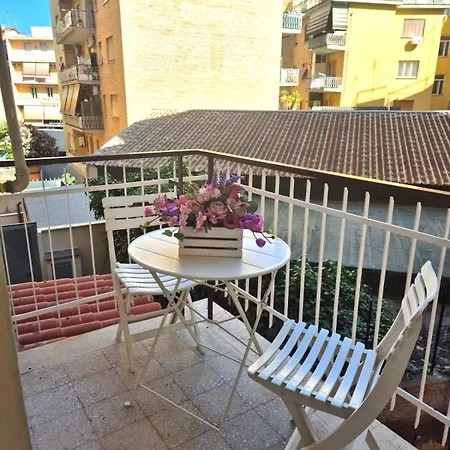 Apartment Aura Station Ciampino Ciampino