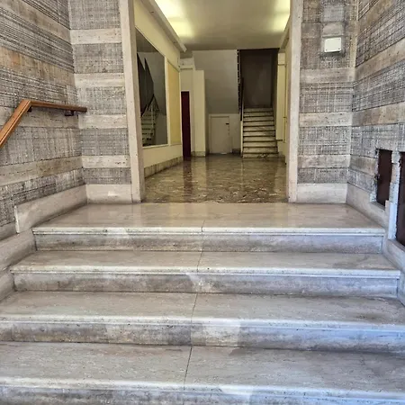 Aura Station Ciampino * Ciampino
